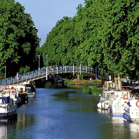 Vakantiehuis Charming Retreat *